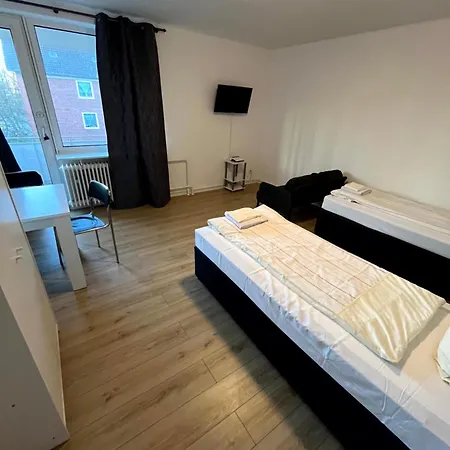 3-Zimmer Monteurwohnung Mit Balkon Neumuenster Exterior photo