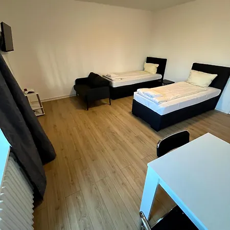3-Zimmer Monteurwohnung Mit Balkon Neumuenster Exterior photo