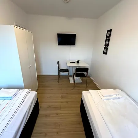 3-Zimmer Monteurwohnung Mit Balkon Neumuenster Exterior photo