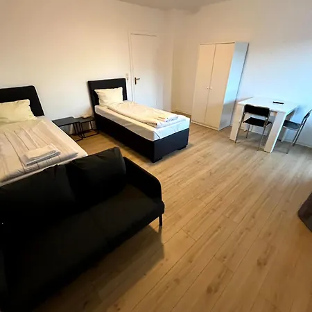 3-Zimmer Monteurwohnung Mit Balkon Neumuenster Exterior photo